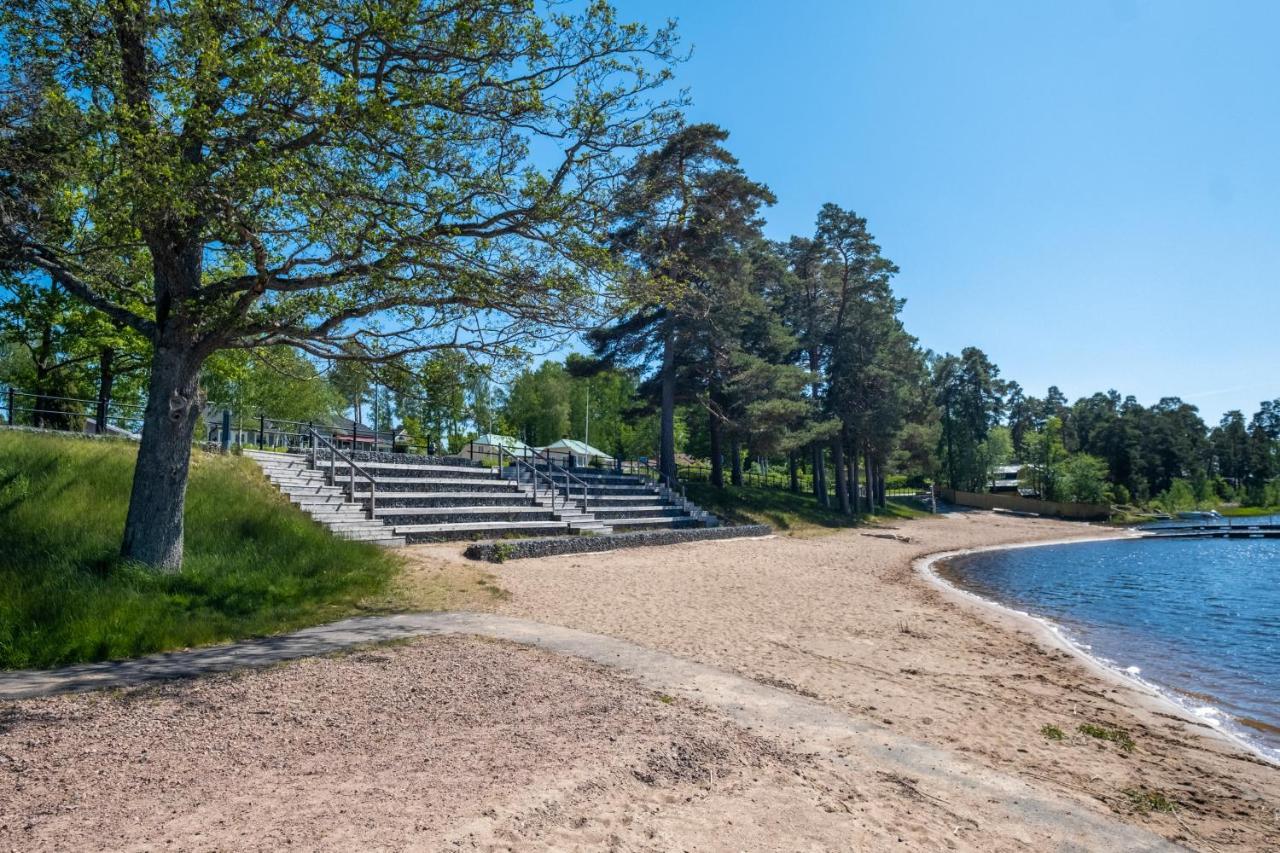 Krongarden Vandrarhem Kristinehamn Exteriér fotografie